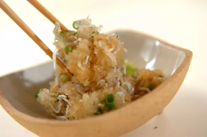 おろしジャコの甘酢和えの作り方1