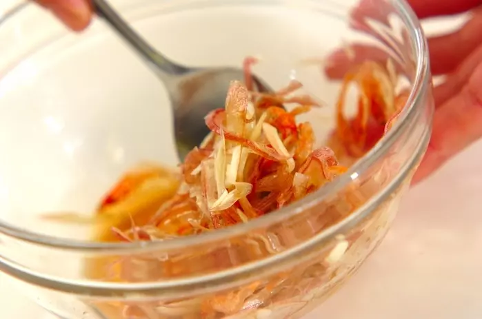 大根とミョウガの酢の物の作り方1