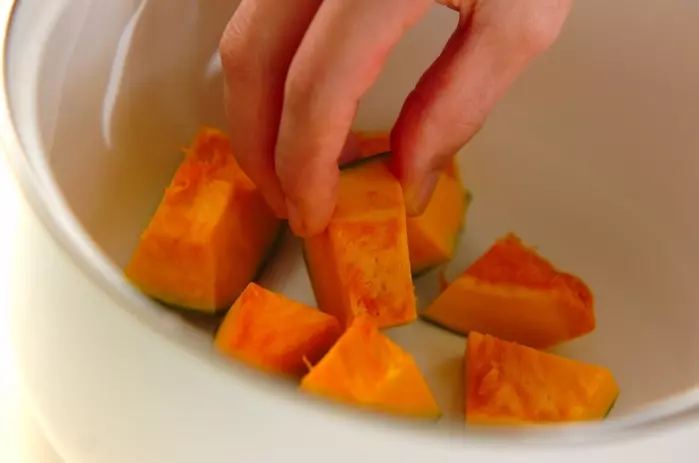 カボチャと豆の甘煮の作り方1