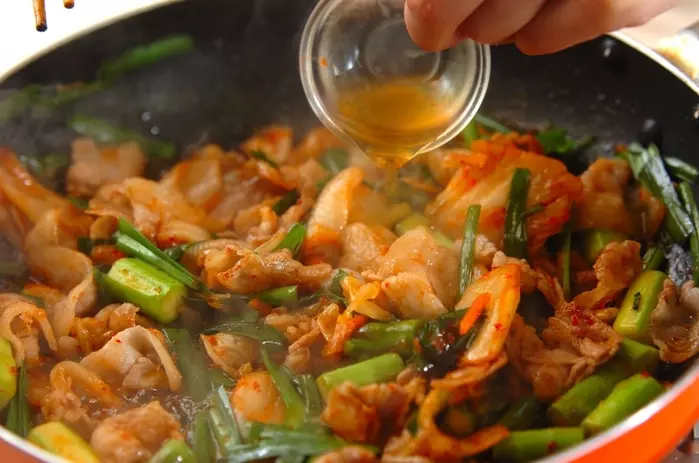 豚キムオムレツの作り方2