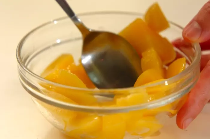 黄桃ヨーグルトの作り方1