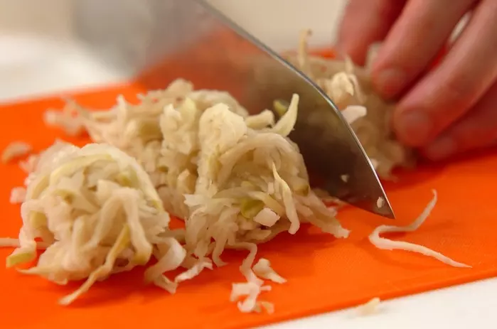 切干し大根のピリ辛煮の下準備1