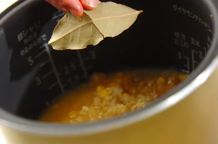 たっぷりシーフードピラフの作り方4