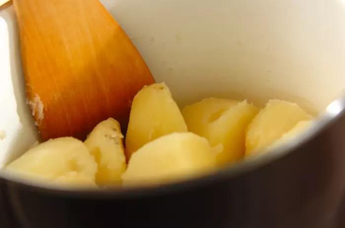 リンゴ入りポテトサラダの作り方1