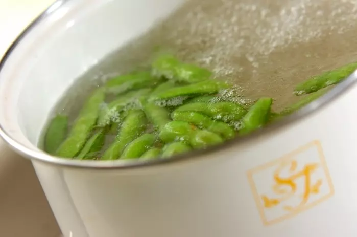 おいしい枝豆の茹で方 簡単基本を伝授 by杉本 亜希子さんの作り方1