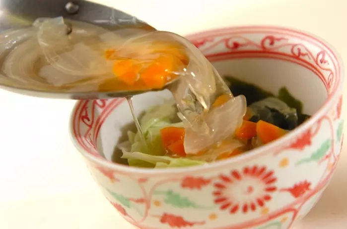 ちぎりレタスのスープの作り方2