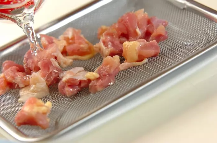 カレー風味のチキンスープの下準備1