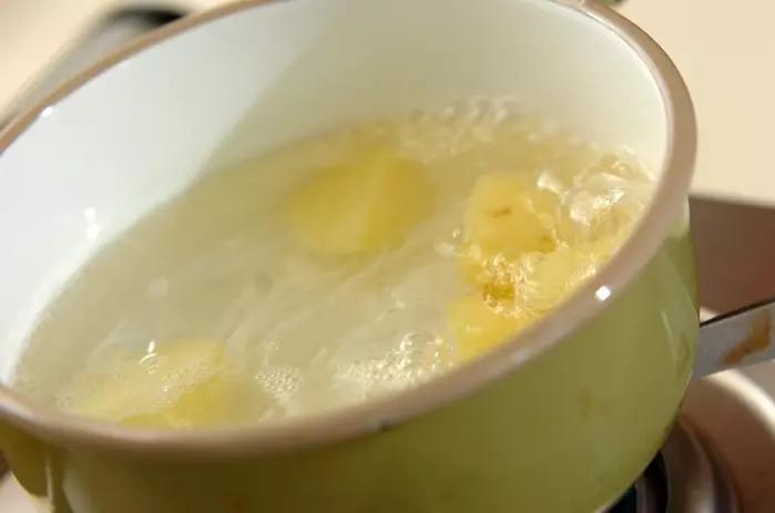 サーモンのハーブソテーの作り方1