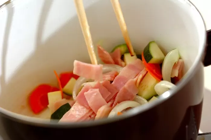 具だくさんの冬瓜スープ煮の作り方1