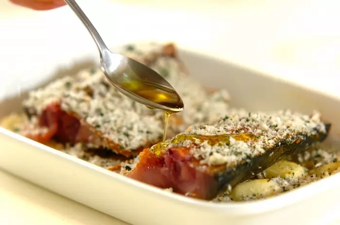 サバのカレー風味パン粉焼きの作り方2