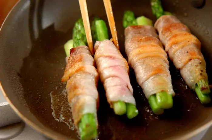 アスパラの豚肉巻きの作り方3