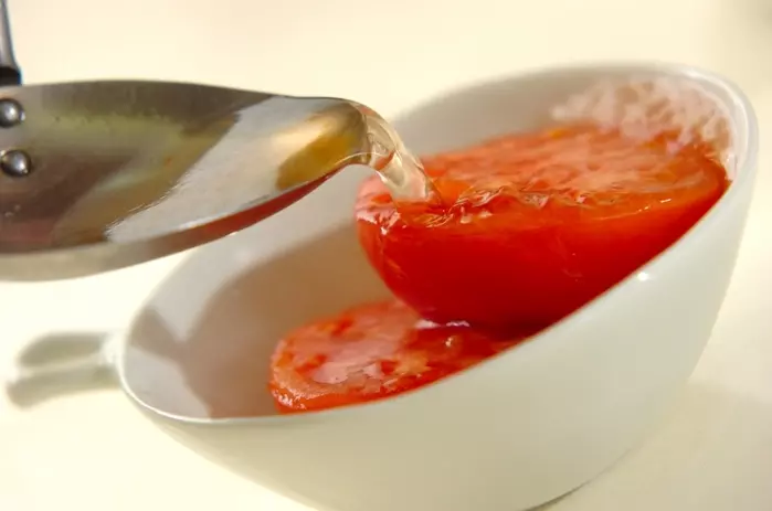 まるごとトマトのサッパリスープの作り方2