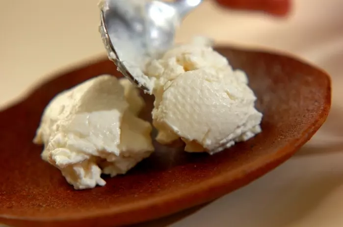 水きりヨーグルトきな粉がけの作り方1