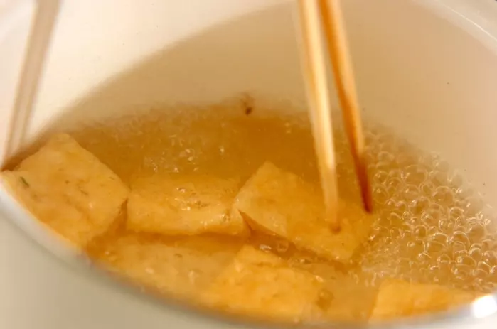 ズイキと油揚げの煮物の作り方1