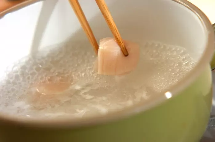 お弁当に!ホタテのベーコンバーグの下準備2