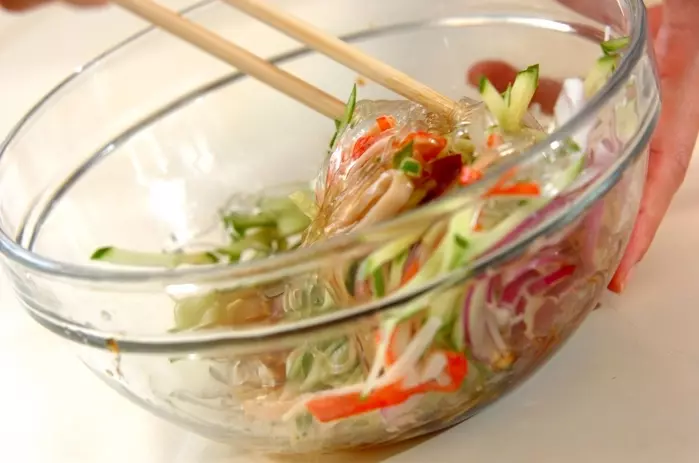 サッパリ春雨サラダの作り方1