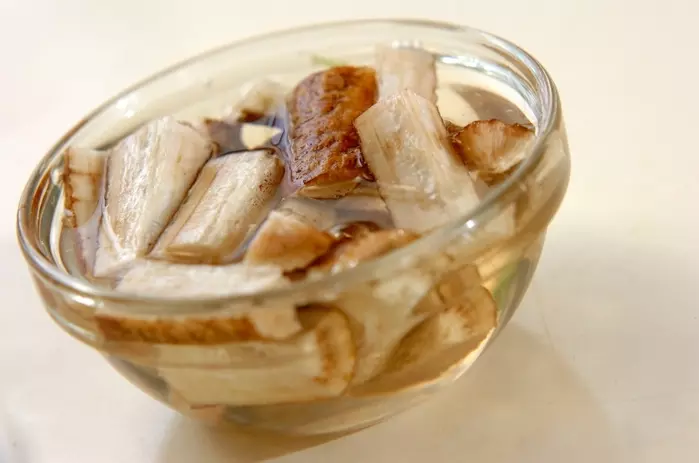 シシトウとゴボウの炒め物の下準備2