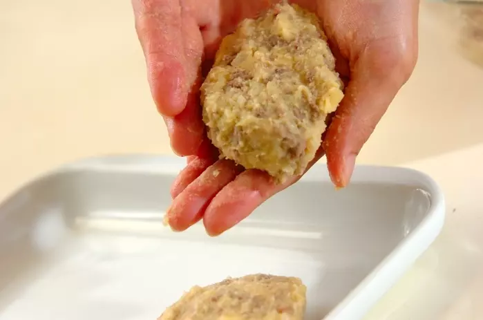 ほっくりビーフコロッケの作り方2