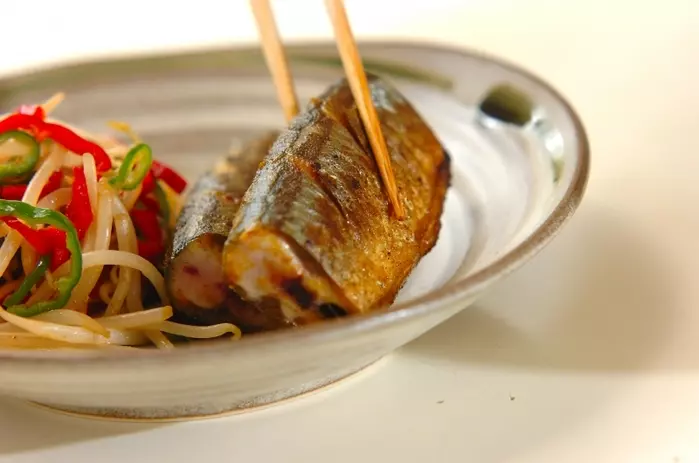 フライパンでサンマのカレー焼きの作り方3