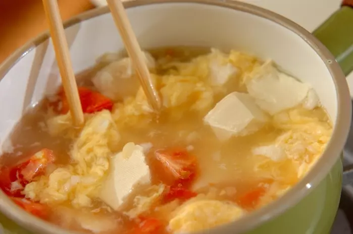 トマトと豆腐のスープの作り方3