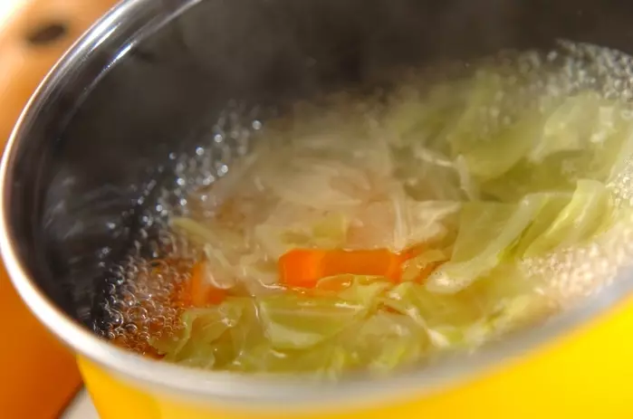 たっぷり野菜のおみそ汁の作り方1