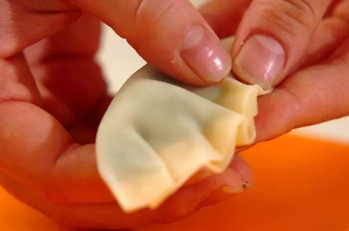 カブの葉餃子の作り方2