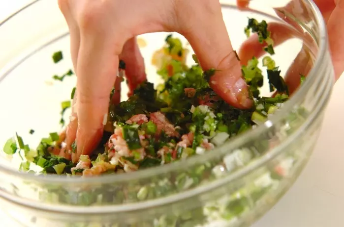 カブの葉餃子の作り方1