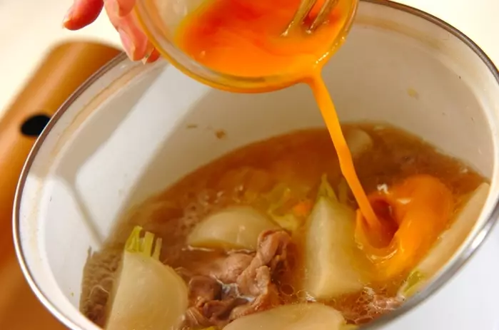 カブと豚のスープの作り方3