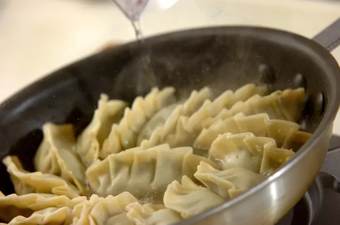 カブの葉餃子の作り方3