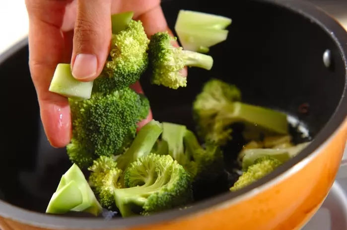 ガーリックブロッコリーの作り方2