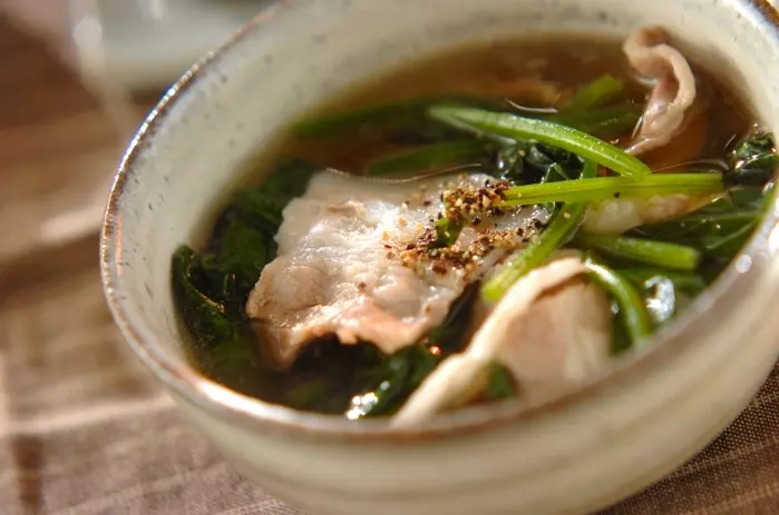 豚とホウレン草のスープ