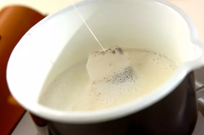 カルダモンのチャイの作り方1