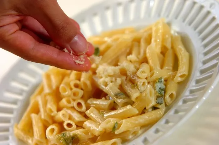 セージバターのペンネの作り方5