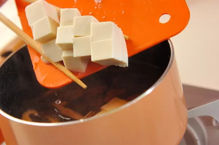 豆腐と干しシイタケのスープの作り方2