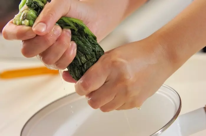 春菊のお浸しの作り方1