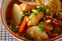 発酵食品は毎日上手に取り入れたいですよね。そんな時、頼りになるのがみそ汁です。具だくさんにしてたっぷり栄養を摂れますね。そこで今回は野菜・肉・魚介類など具だくさんのみそ汁を32選ご紹介します！