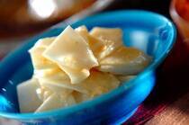 食材を酢みそで和えた「ヌタ」は素材の持ち味を引き出す上品な副菜です。ひな祭りなどのイベントやおもてなしなど、華やかな席で映えるので、テーブルを格上げしてくれますね。そこで今回は、絶品のヌタレシピを15選ご紹介します！