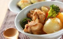 肉や野菜をじっくりと煮込んだ「ポトフ」はやさしい味わいが魅力です。体を芯から温めてくれます。しかし、どんなおかずや主食を合わせればいいのか献立に悩んでしまう方も多いでしょう。そこで今回は、ポトフに合う献立【15選】をご紹介。洋風・和風・中華おかず、主食やデザートと盛りだくさんです。