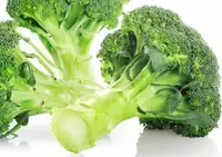 もう捨てない【ブロッコリーの茎】のレシピ7選～アスパラガスのような甘みがたまらない！フードロス削減にも