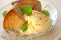 普段のおやつや手土産で人気な焼き菓子「バームクーヘン」。自分で作るのは難しいと思われるかもしれませんが、実はおうちにあるもので簡単に作れるんです。そこで今回は、バームクーヘンの作り方やバームクーヘンを使ったアレンジレシピ【12選】をご紹介。