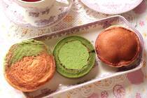 5月28日（火）から全国のローソン（「ローソンストア100」を除く）で、老舗のお茶ブランド「森半」と「Uchi Café」のコラボ商品が発売されました！今回は濃いお抹茶「どらもっち」「ロールケーキ」など3商品の実食レポをお届けします！濃厚な抹茶の苦みが楽しめますよ。