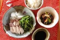 ダイエット中頼りになるのが魚介類。調理法や味付けにマンネリになりがちです。今回は、魚介類がメインの500ckal以下の献立をご紹介します。どれも飽きずに食べられるものばかりです。しっかり食べて体の中から美しく、そして痩せやすい体を作りましょう。