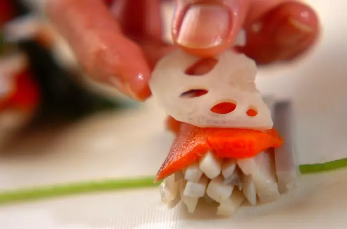 レンコンとスモークサーモンのマリネの作り方1