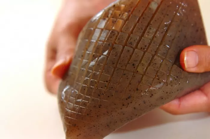 からしみそでいただくおでんの下準備2