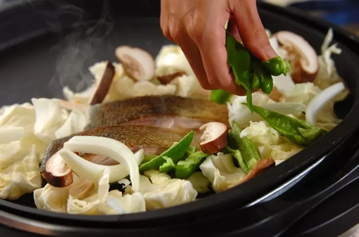 鮭のガーリックバターチャンチャン焼きの作り方1