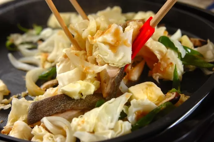 鮭のガーリックバターチャンチャン焼きの作り方2