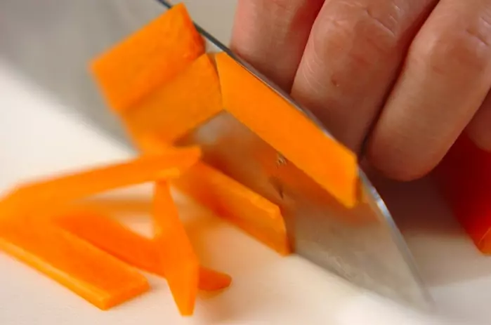 キャベツのホットサラダの下準備2