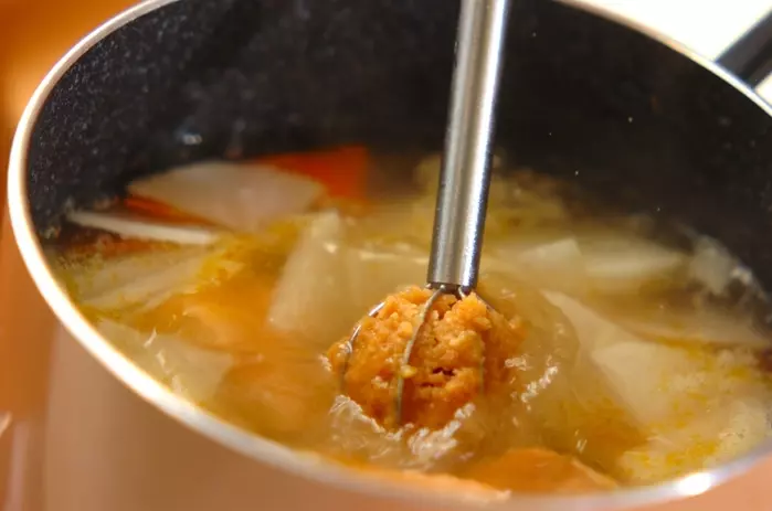 具だくさんみそ汁の作り方2