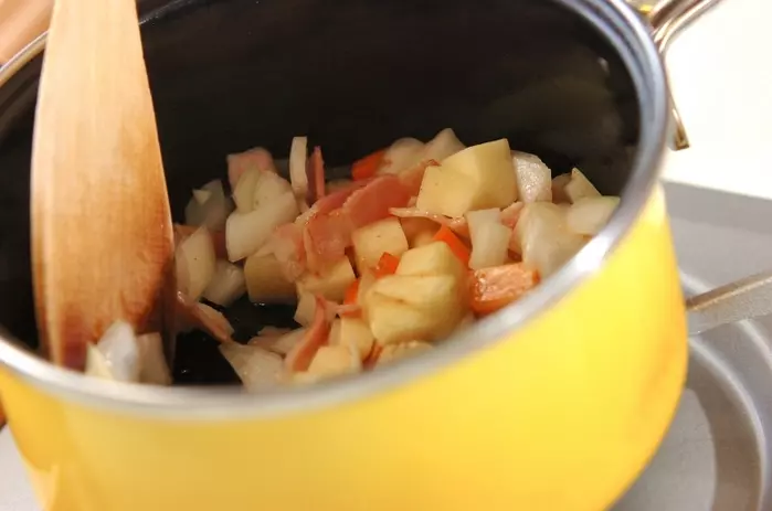 クラムチャウダーの作り方1