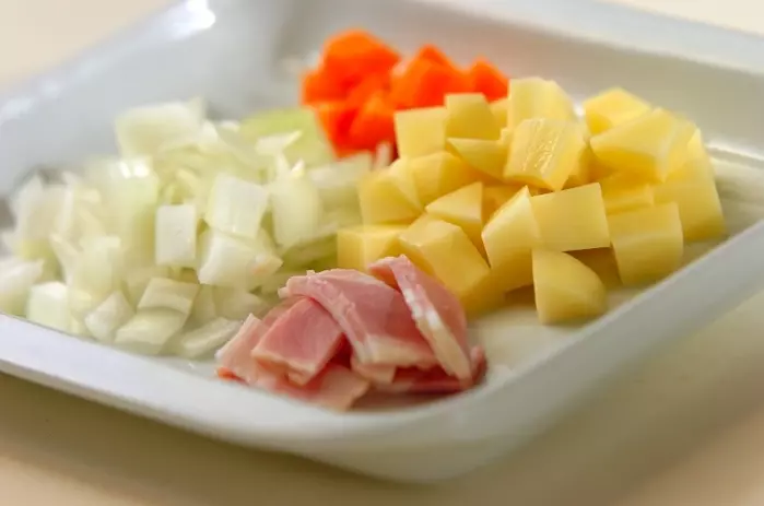 クラムチャウダーの下準備2